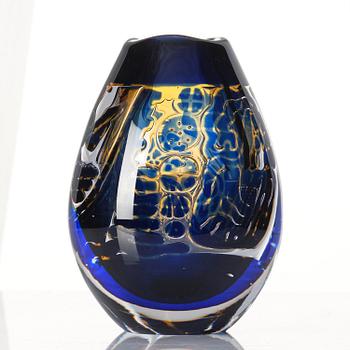Edvin Öhrström, an ariel glass vase, Orrefors, Sweden 1948.