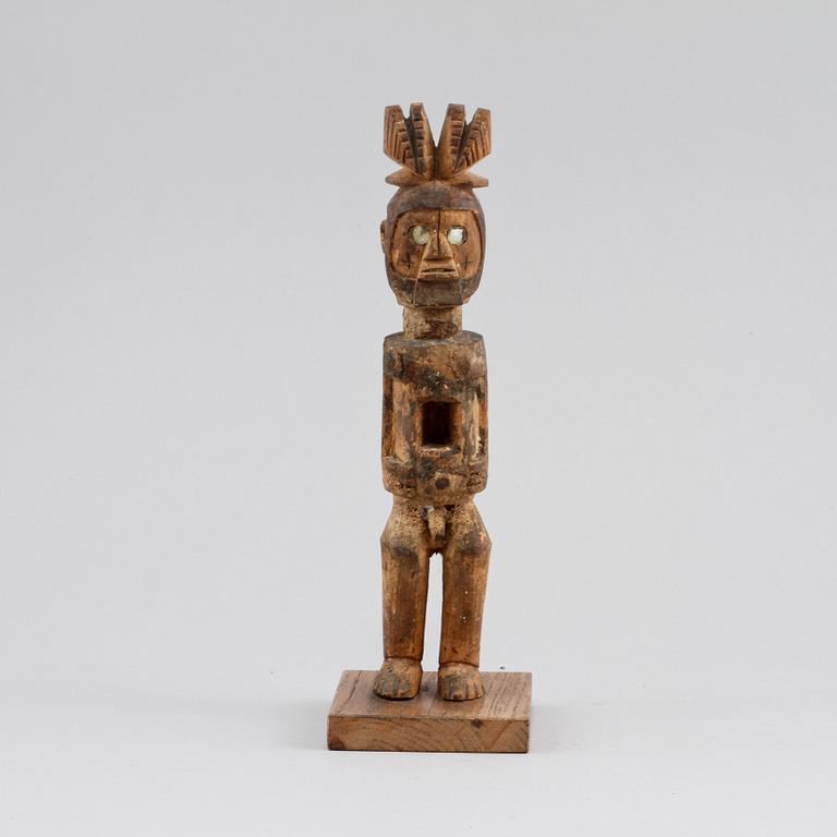 FIGURIN, trä, Afrika, 1900-tal.