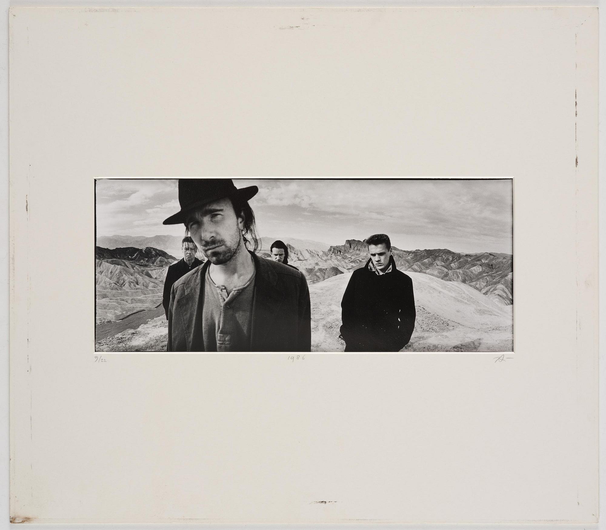 Anton Corbijn, "22:U2", 1982-2003.