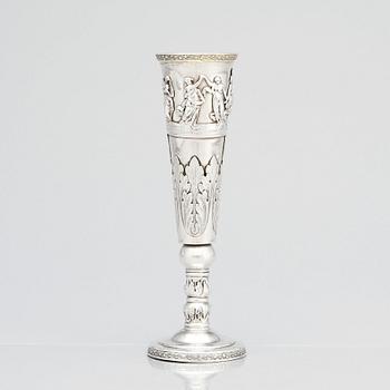 A Russian silver cup, mark of Peter Muller, S:t Petersburg, around 1830.