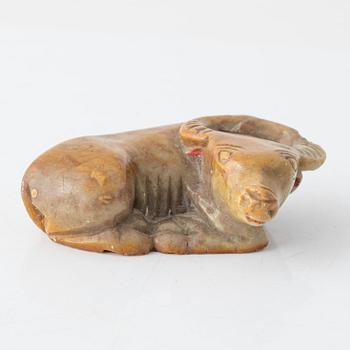 Skulptur, sten. Kina, 1900-tal eller äldre.