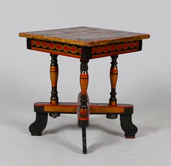 BORD, orientaliskt, 1900-tal.