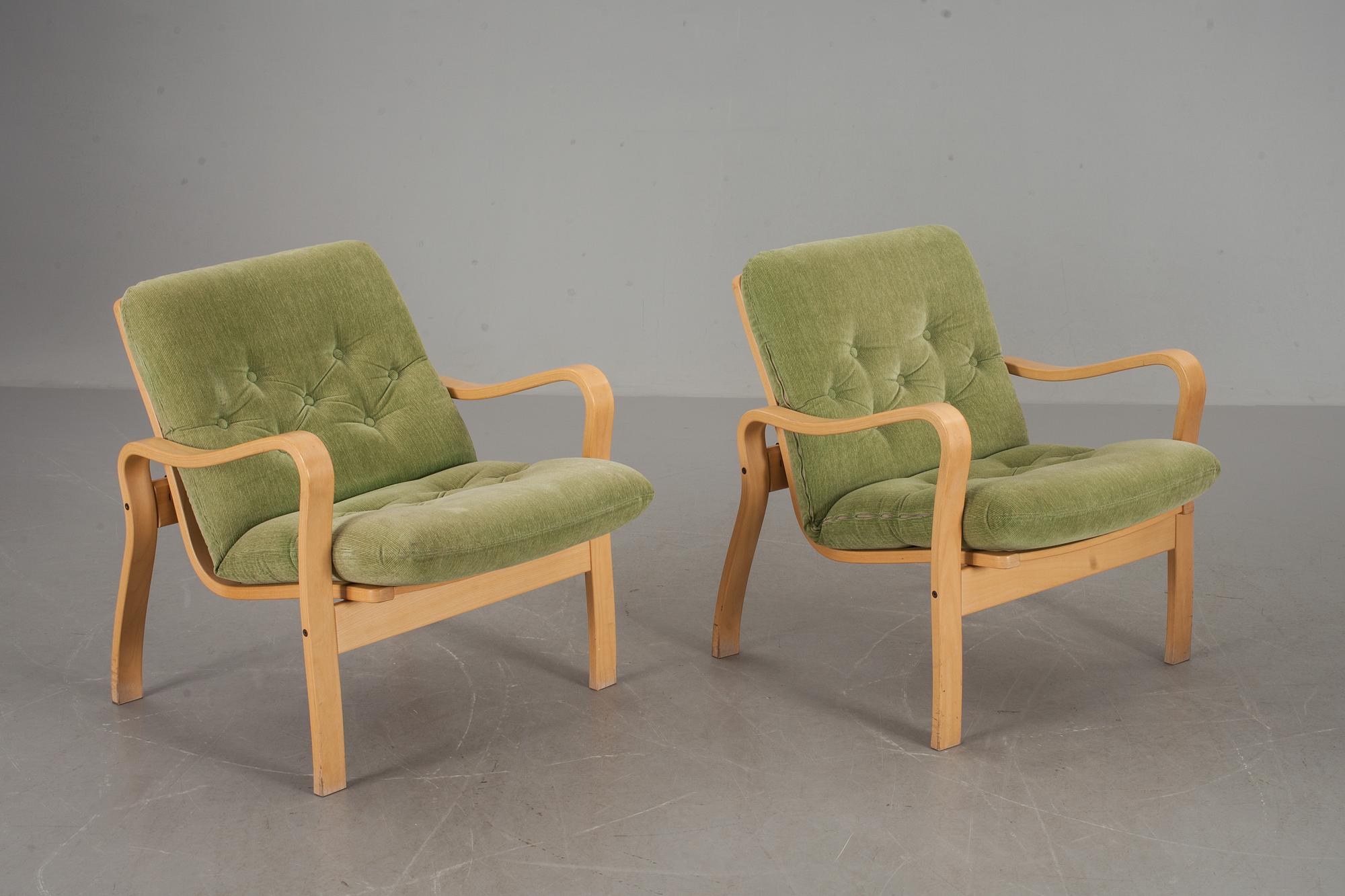 FÅTÖLJER, ett par. Yngve Ekström Skandi form.