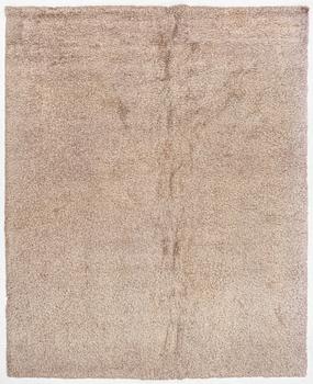 A tufted carpet, Limited Edition, approx. 430 x 348 cm.