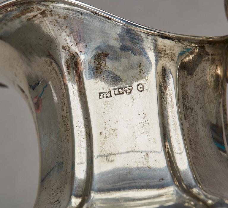 GRÄDDKANNA, silver, Johan Olof Östlund, Gävle, 1864, vikt ca 138g.
