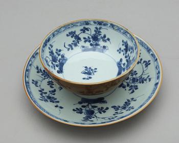 SKÅL och FAT, porslin, Kina, Qianlong, 1700-tal.