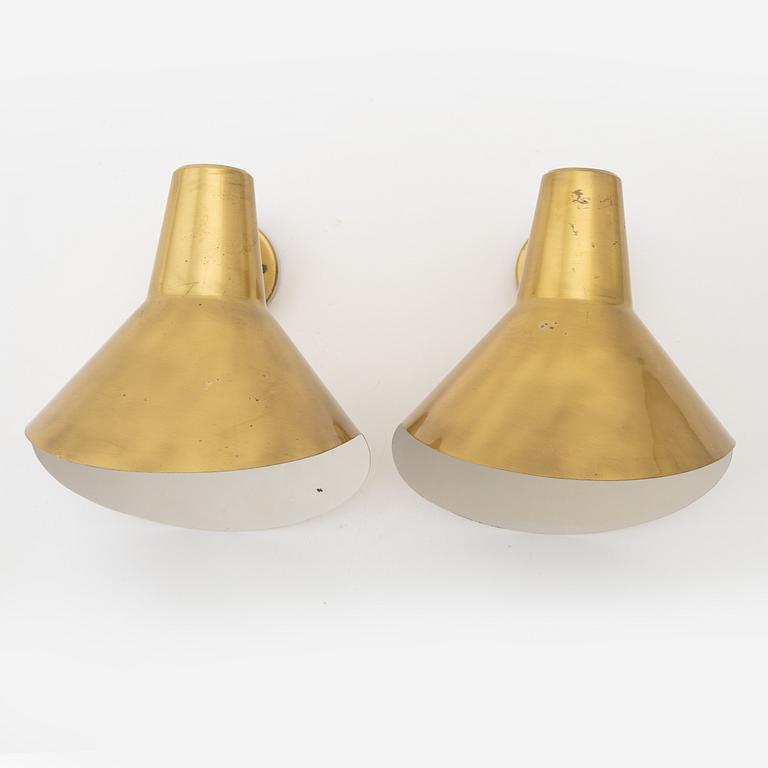 Hans Bergström, a pair of wall lights, model V319, Ateljé Lyktan.