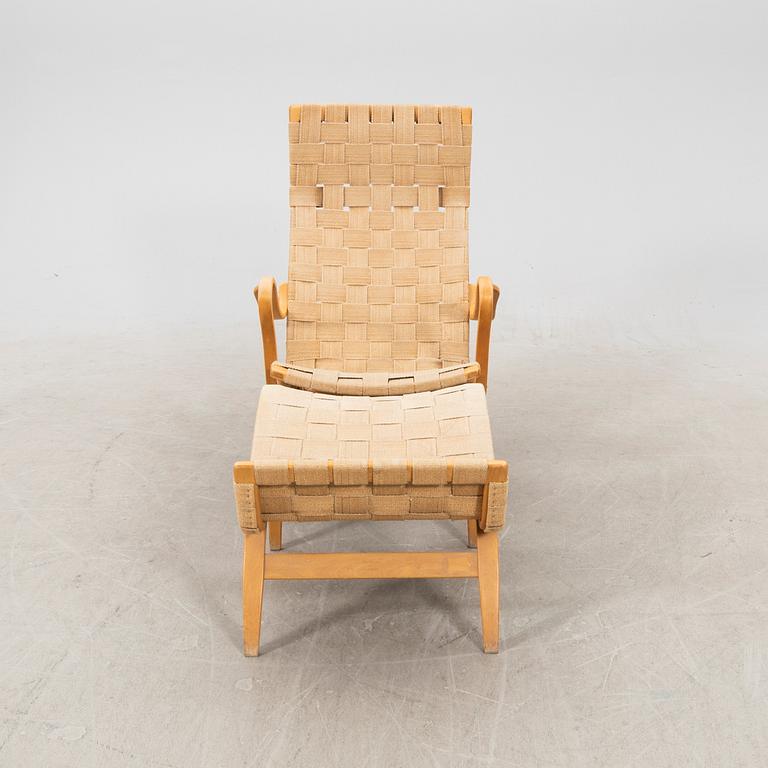 Bruno Mathsson, fåtölj med fotpall "Pernilla", Firma Karl Mathsson, Värnamo, 1973 och 1974.
