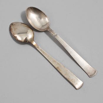 KAFFESKEDAR, 12 st, silver, "Rosenholm", Jacob Ängman, GAB, omkring 1900-talets mitt. Vikt 140 gram.