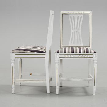 STOLAR, ett par, sengustaviansk stil, 1900-talets mitt.