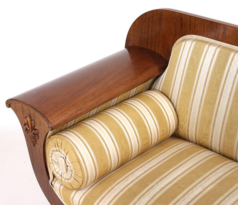 SOFFA, Karl Johan-stil, 1900-tal.