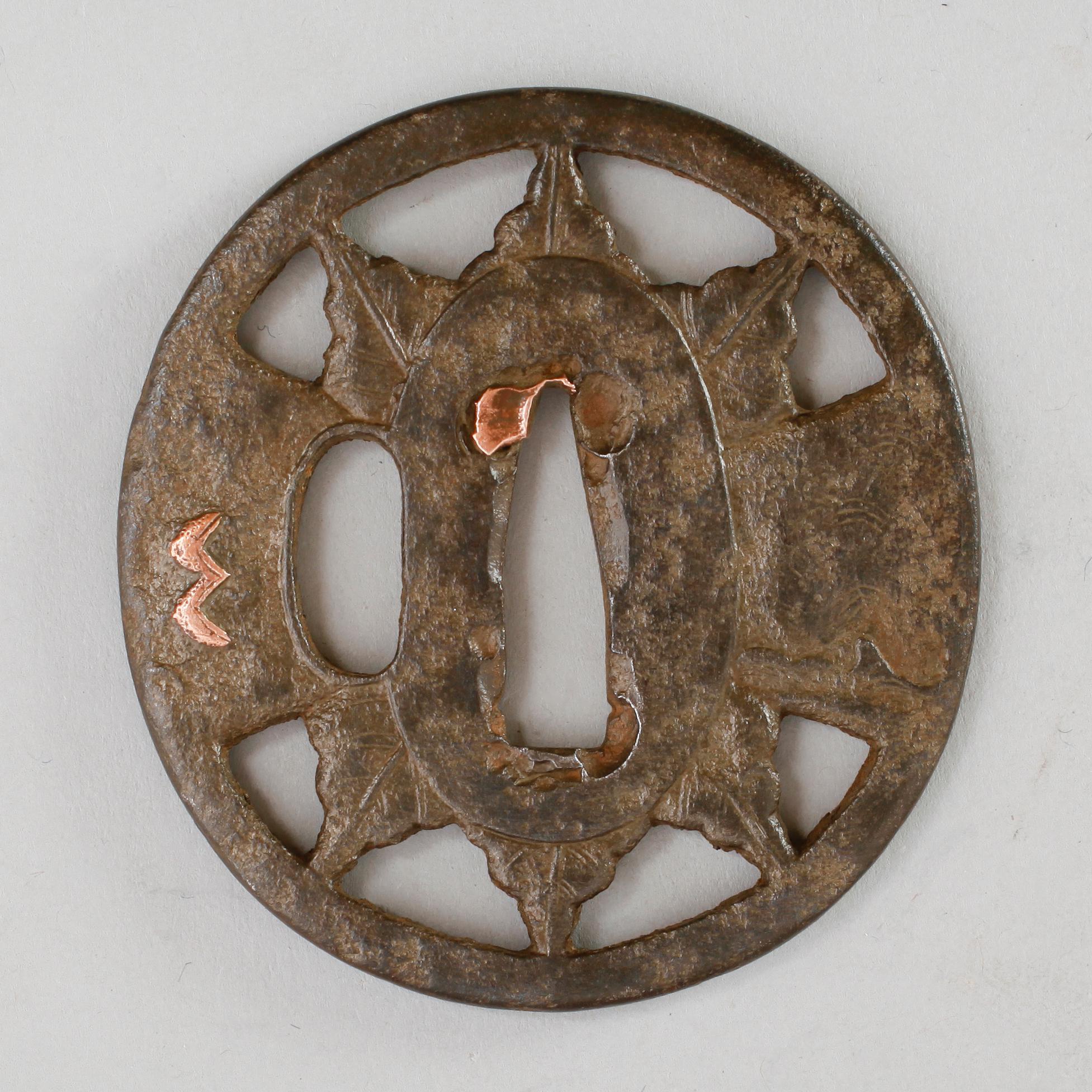 TSUBA, järn, Japan, 1500-/1600-tal.