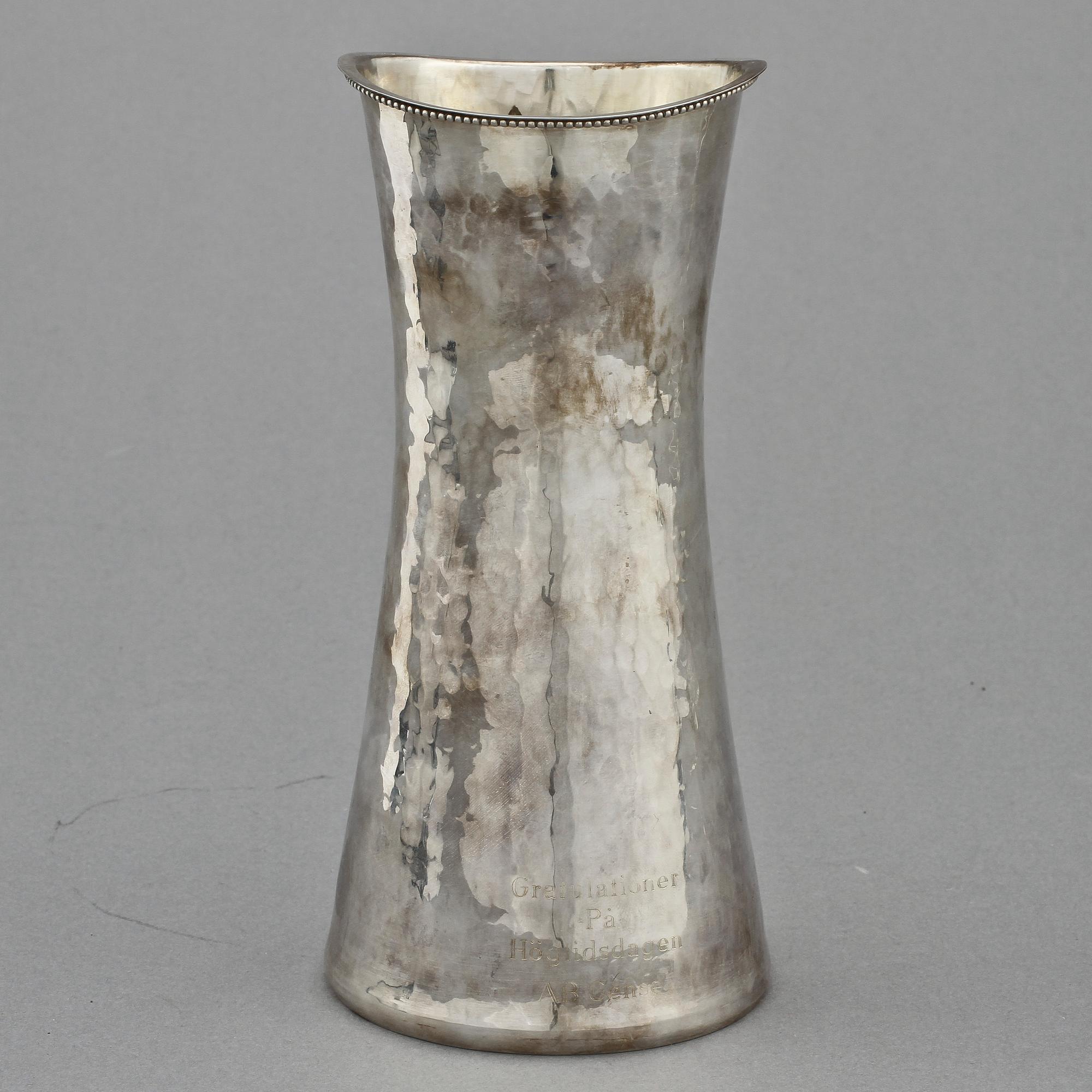 VAS, silver, Eric Löfman, MEMA, Linköping, 2000. Vikt 280 g.