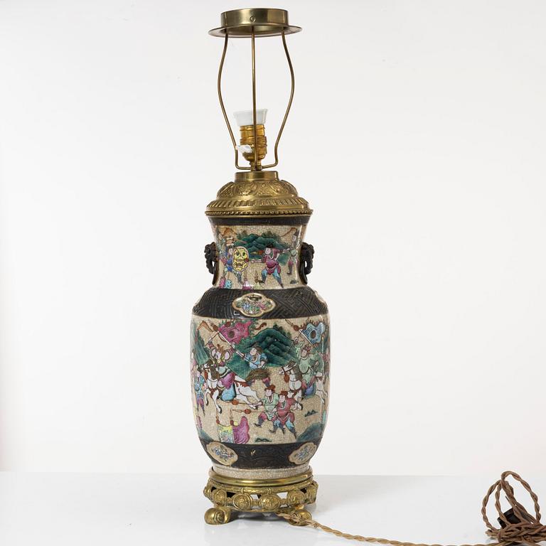 Table lamp, China, first half of the 20th century.