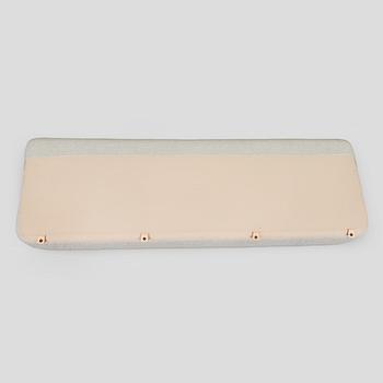 Flemming Lassen, sohva, "Vilhelm", valmistaja Audo Copenhagen. Uustuotanto. Muotoiltu 1935.