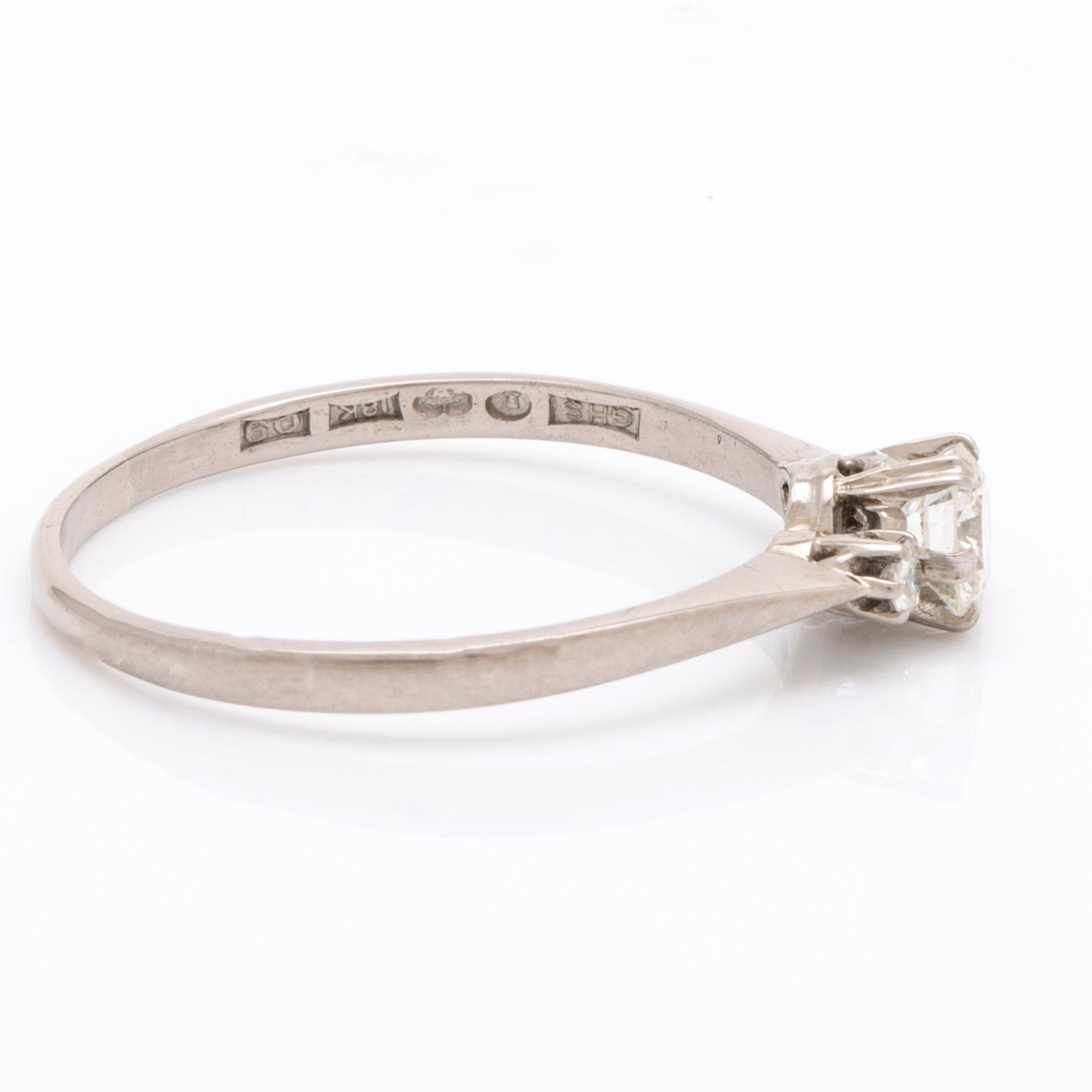 Diamond ring 18K whitegold 3 brilliant-cut diamonds apprx 0,55 ct in total, Gerdtb Hartvig Sandqvist Stockholm1964.