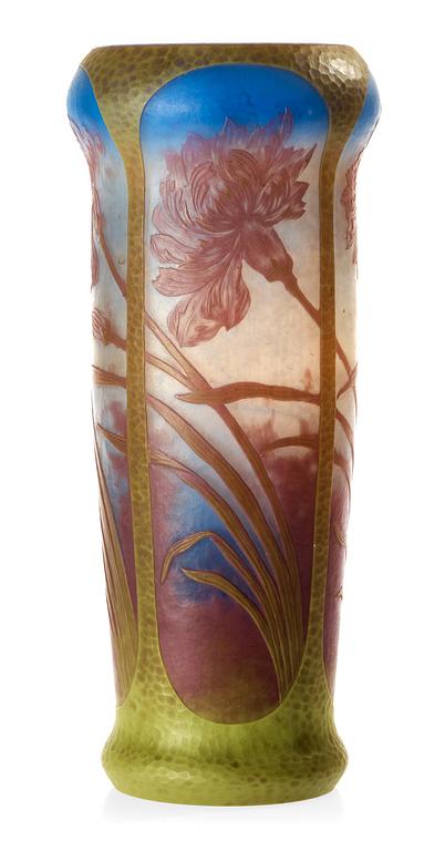 An Axel Enoch Boman Art Nouveau cameo glass vase, Reimyre 1909.