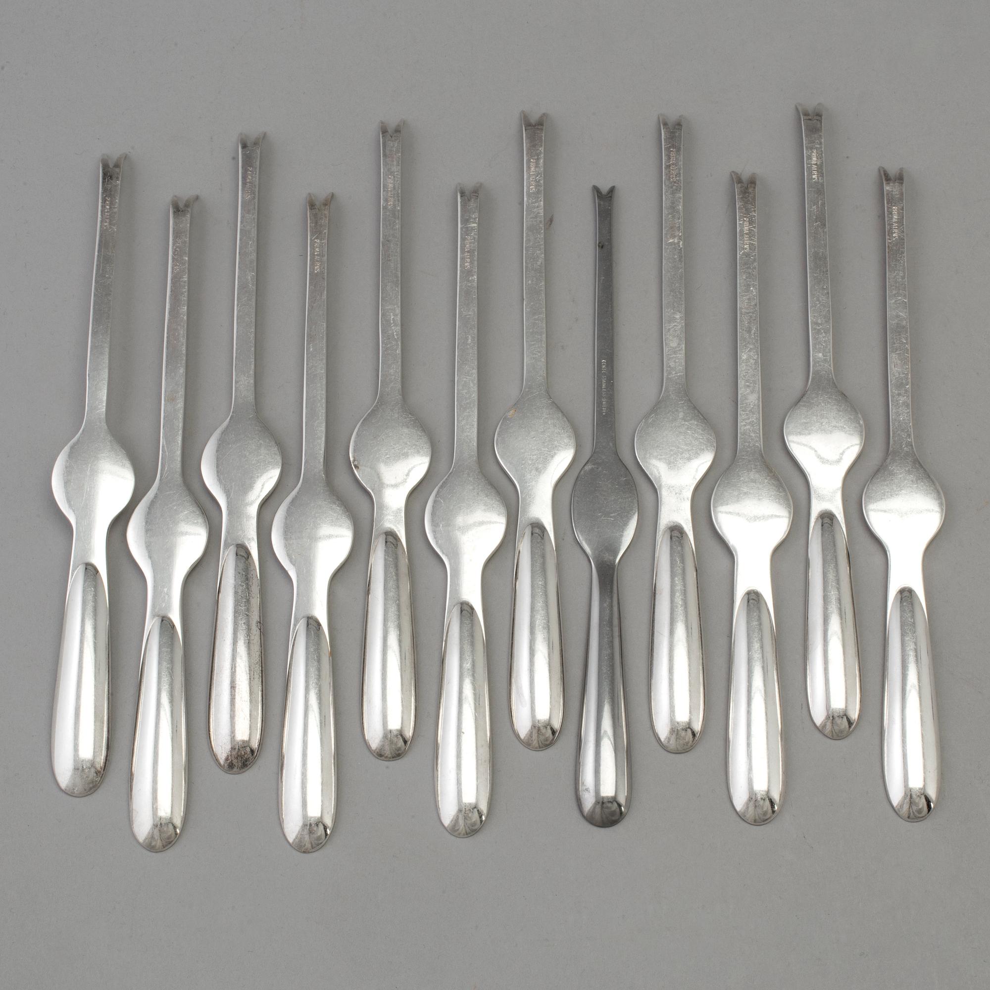 HUMMERGAFFLAR, 12 st (11+1), nysilver, 1900-talets mitt.