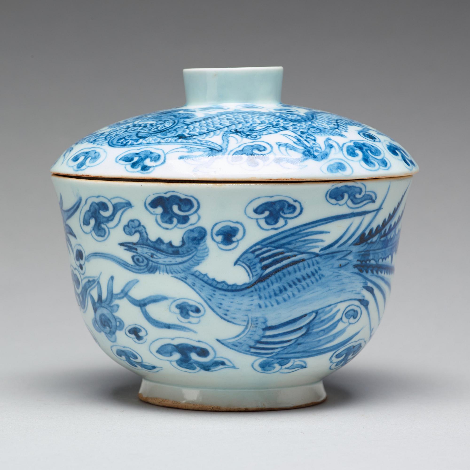SKÅL med LOCK, porslin. Korea, Choson, 1800-tal.