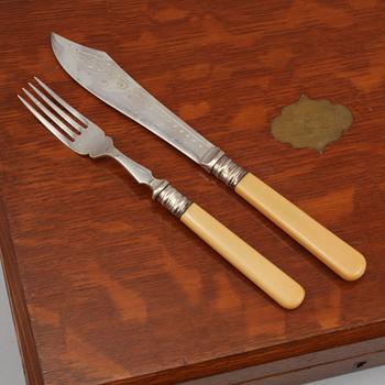 FISKBESTICK, 24 st, nysilver, England, 1900-talets första hälft.