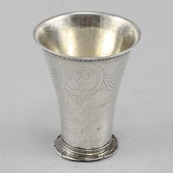 BÄGARE, silver, otydliga mästarstämplar, 1797, vikt 57 g.