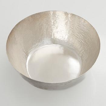 Tapio Wirkkala, skål, silver, TW 243, Kultakeskus, Tavastehus 2002.