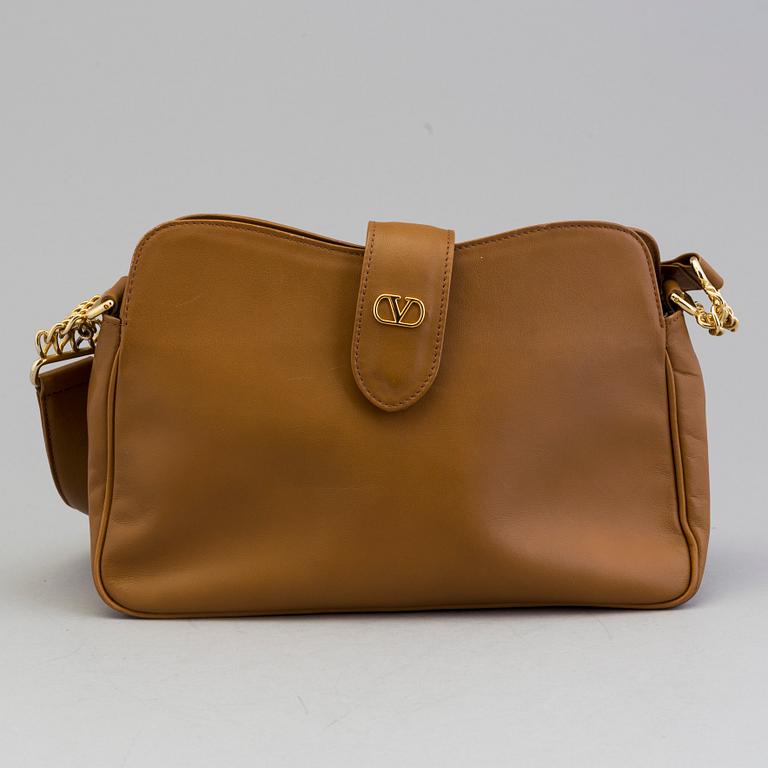 VALENTINO GARAVANI, a leather sholder bag.