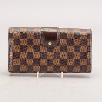 Louis Vuitton, wallet.