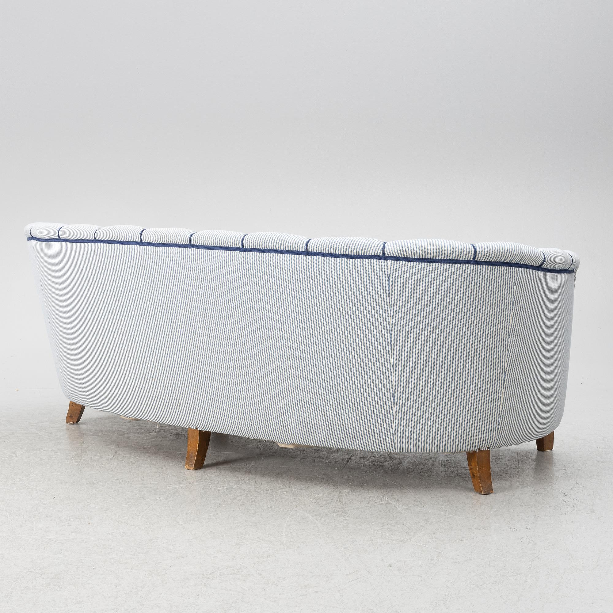 Sofa Swedish modern, first half of the 20th century.