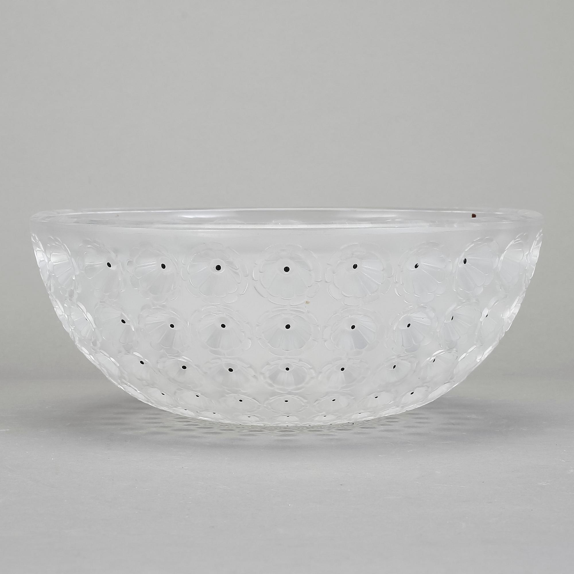 SKÅL, glas, "Nemours", Lalique, Frankrike, 1900-talets andra hälft.