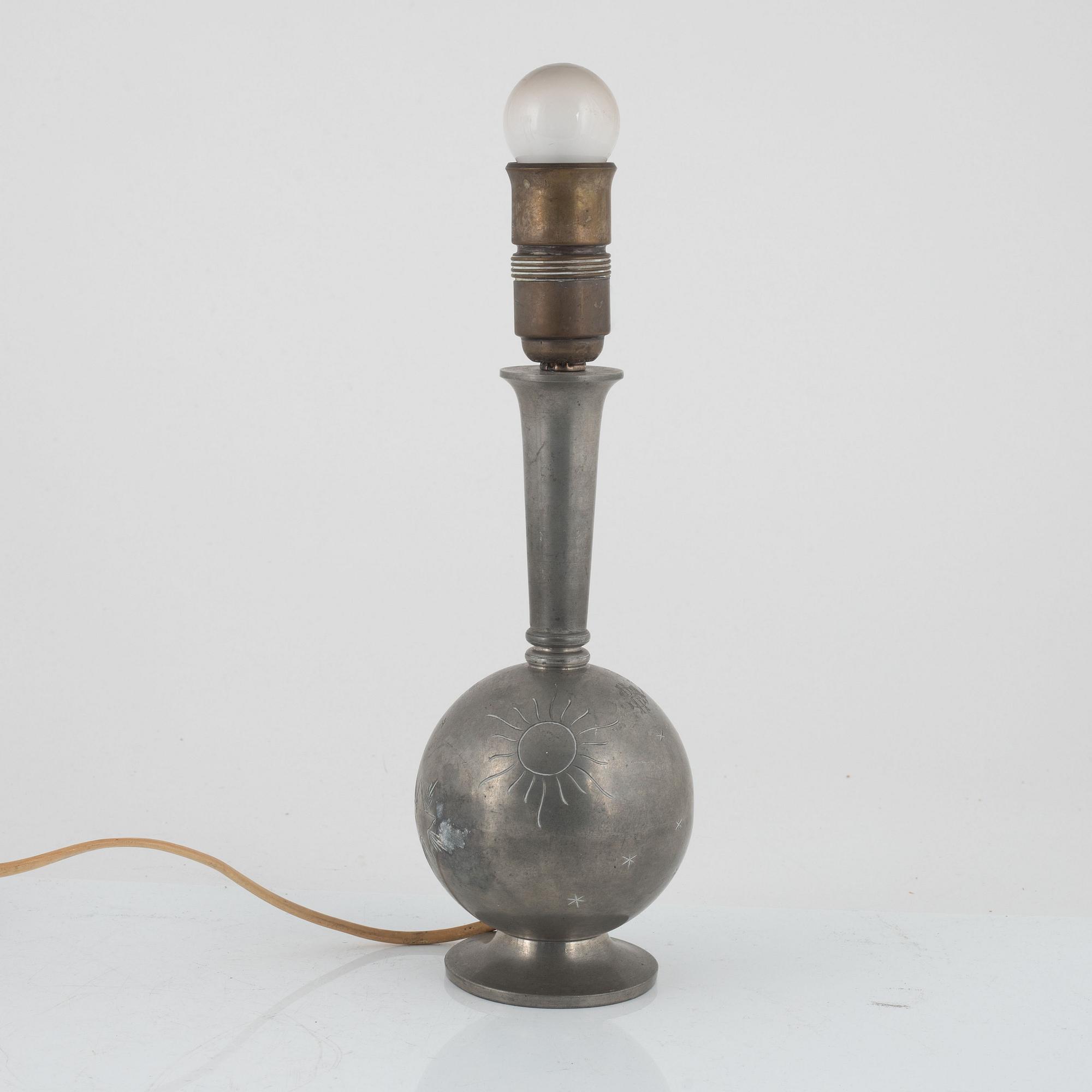 Sylvia Stave, tillskriven. Bordslampa, CG Hallberg, Stockholm 1934.