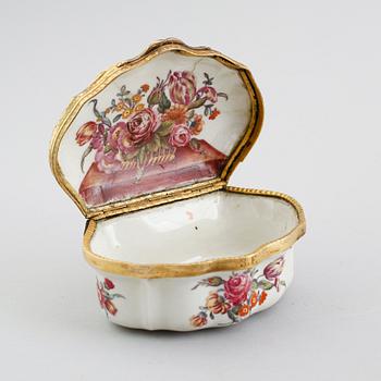 DOSA, porslin, 1700-tal.