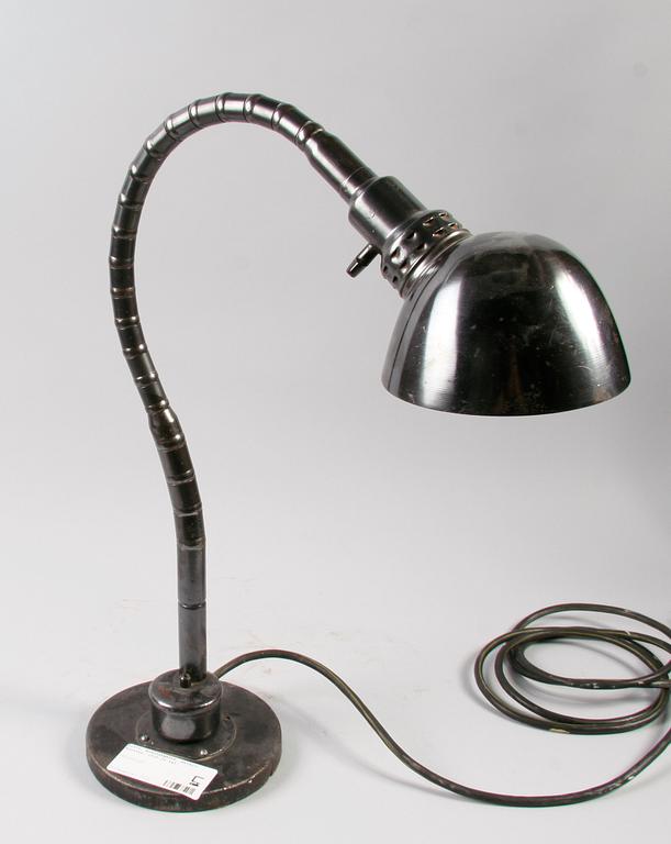 BORDSARMATUR, metall, Brottby, 1920-30-tal.