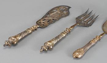 UPPLÄGGNINGSBESTICK, 3 st, silver, Tyskland, omkring år 1900.