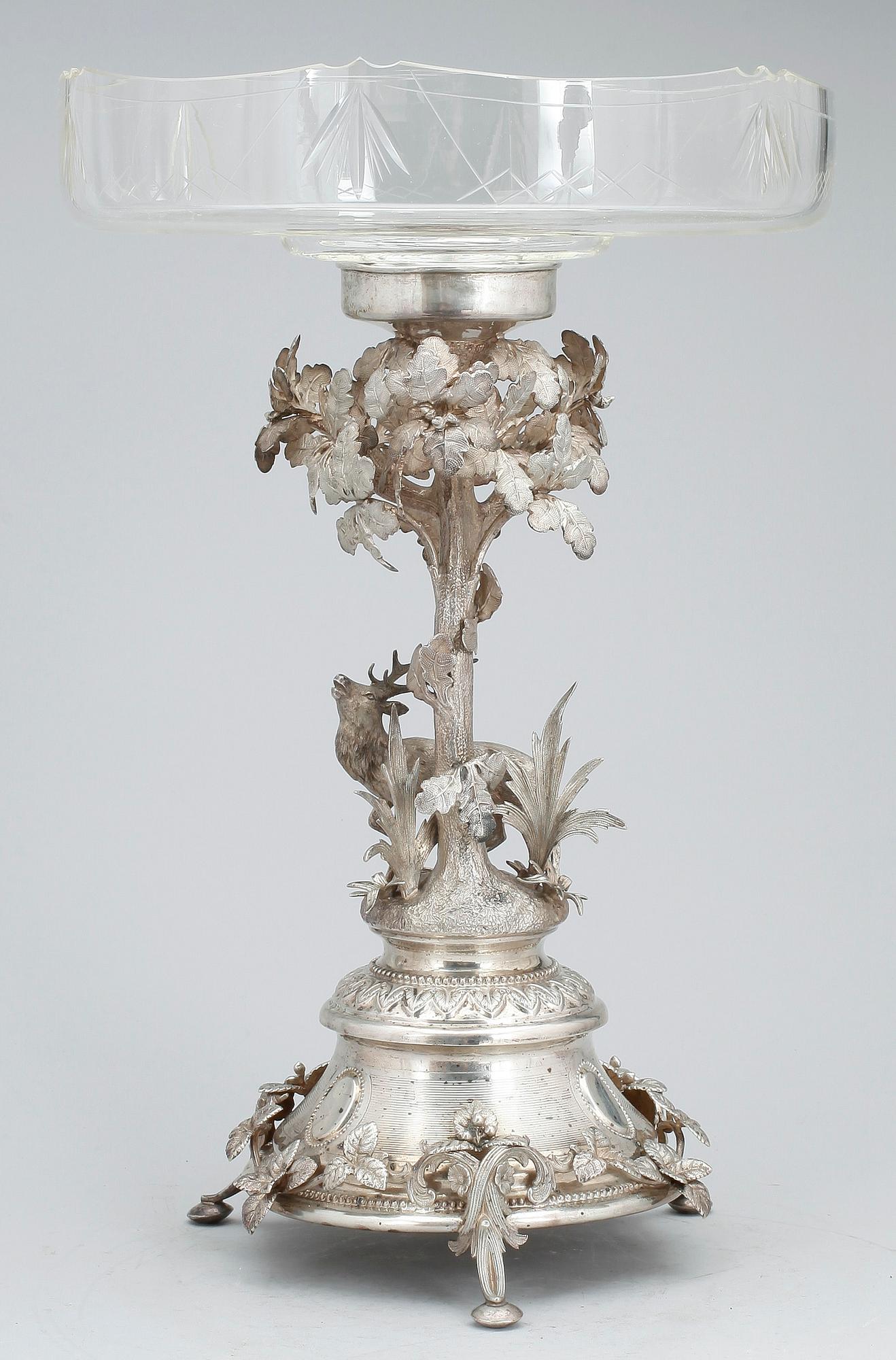 UPPSATSSKÅL, silver, glas, L. Larsson & Co, Stockholm 1876. Silvervikt ca 815 gram.