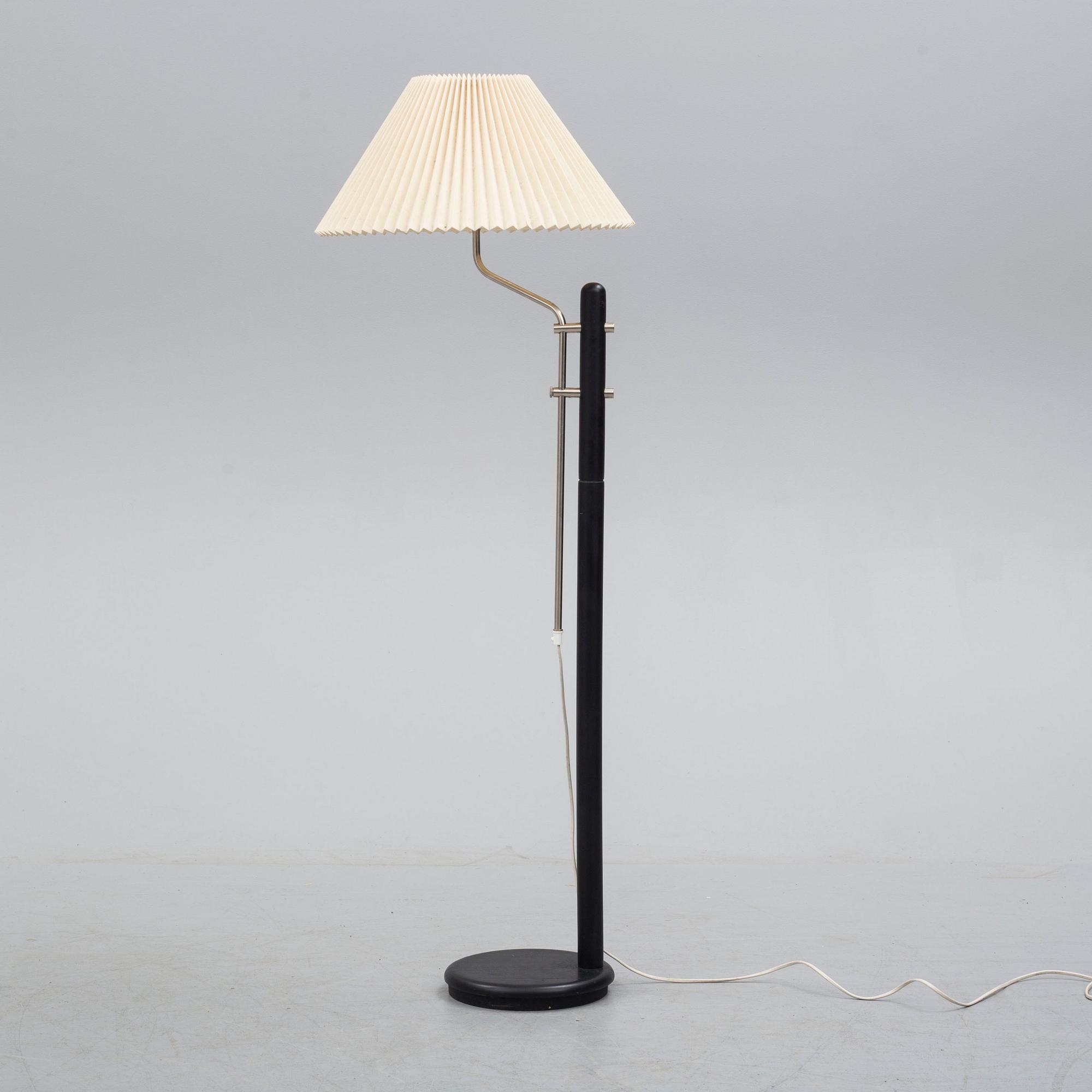GOLVLAMPA, 1900-talets andra hälft.
