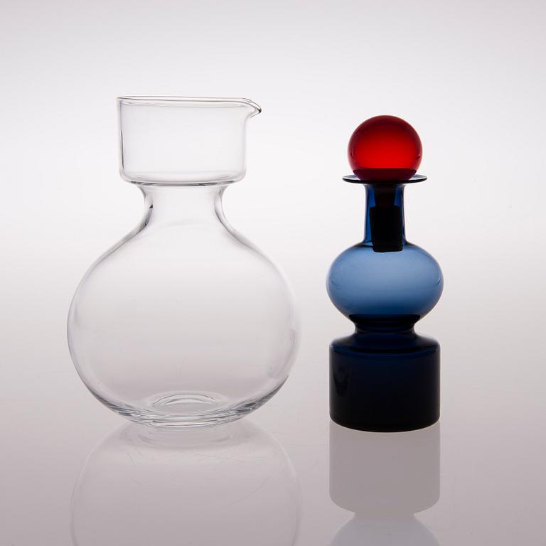 A decanter 'The Bells of Kremlin', signed Nuutajärvi, Notsjö.