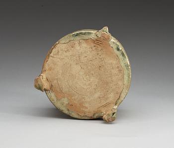 RÖKELSEKAR, keramik. Han dynastin (206 f.Kr - 220 e.Kr).
