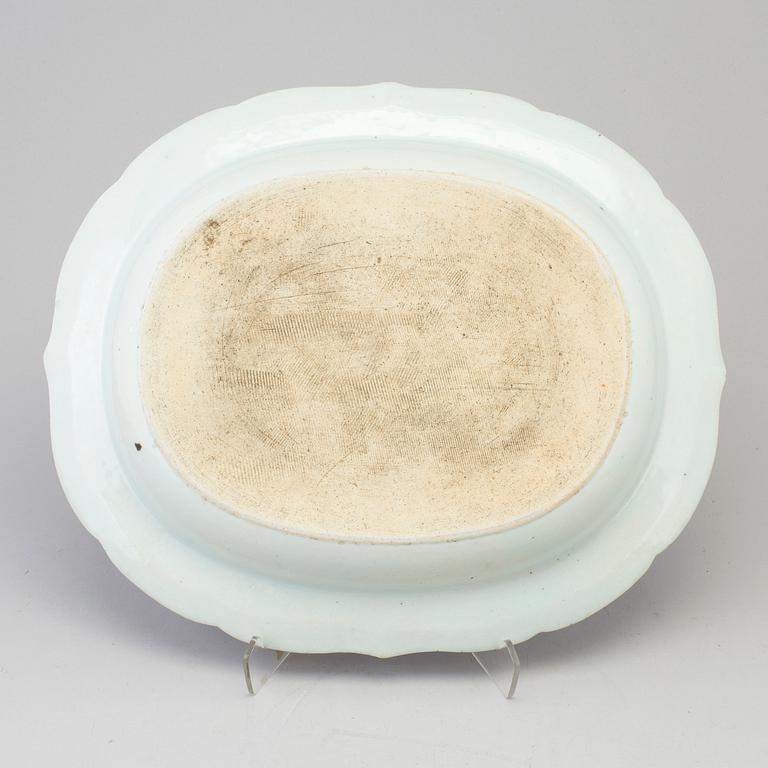 SERVERINGSFAT, Kina, porslin, Qianlong (1736-95) .