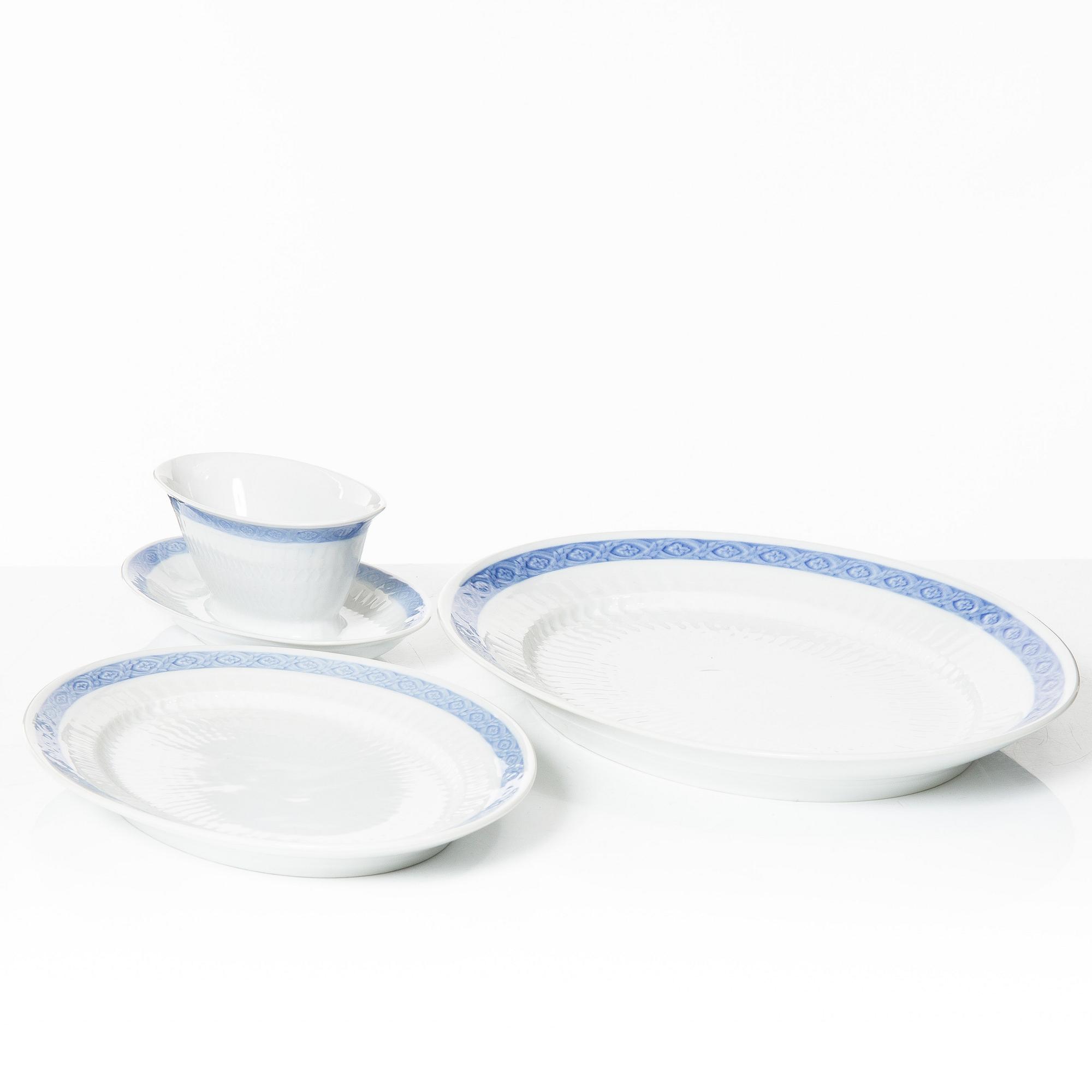 Royal Copenhagen, mat- och kaffeservis, 62 delar, porslin, "Blå Vifte", Danmark.