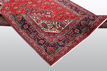 Matta, Täbris, ca 296 x 196 cm.