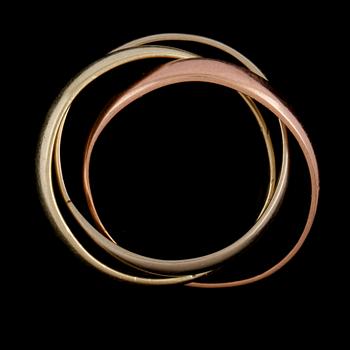 RING, 18K trefärgat guld. Vikt 6,3 g.