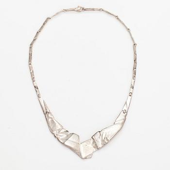 Zoltan Popovits, A sterling silver necklace "Origami". Lapponia 2011.