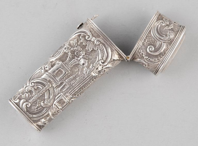 ETUI, silver, sannolikt England, 1700/1800-tal. Vikt ca 24 g.