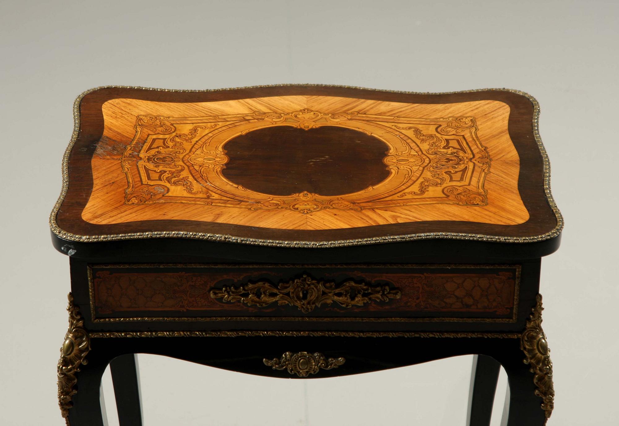 DAMARBETSBORD, Alphons Tahan,  Frankrike, 1848-78.