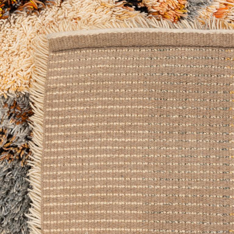 Leena-Kaisa Halme, Rya rug, approx. 155 x 107 cm.