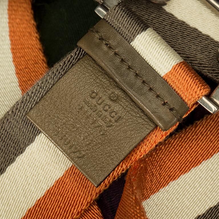 SCARF SAMT SKÄRP, Gucci.