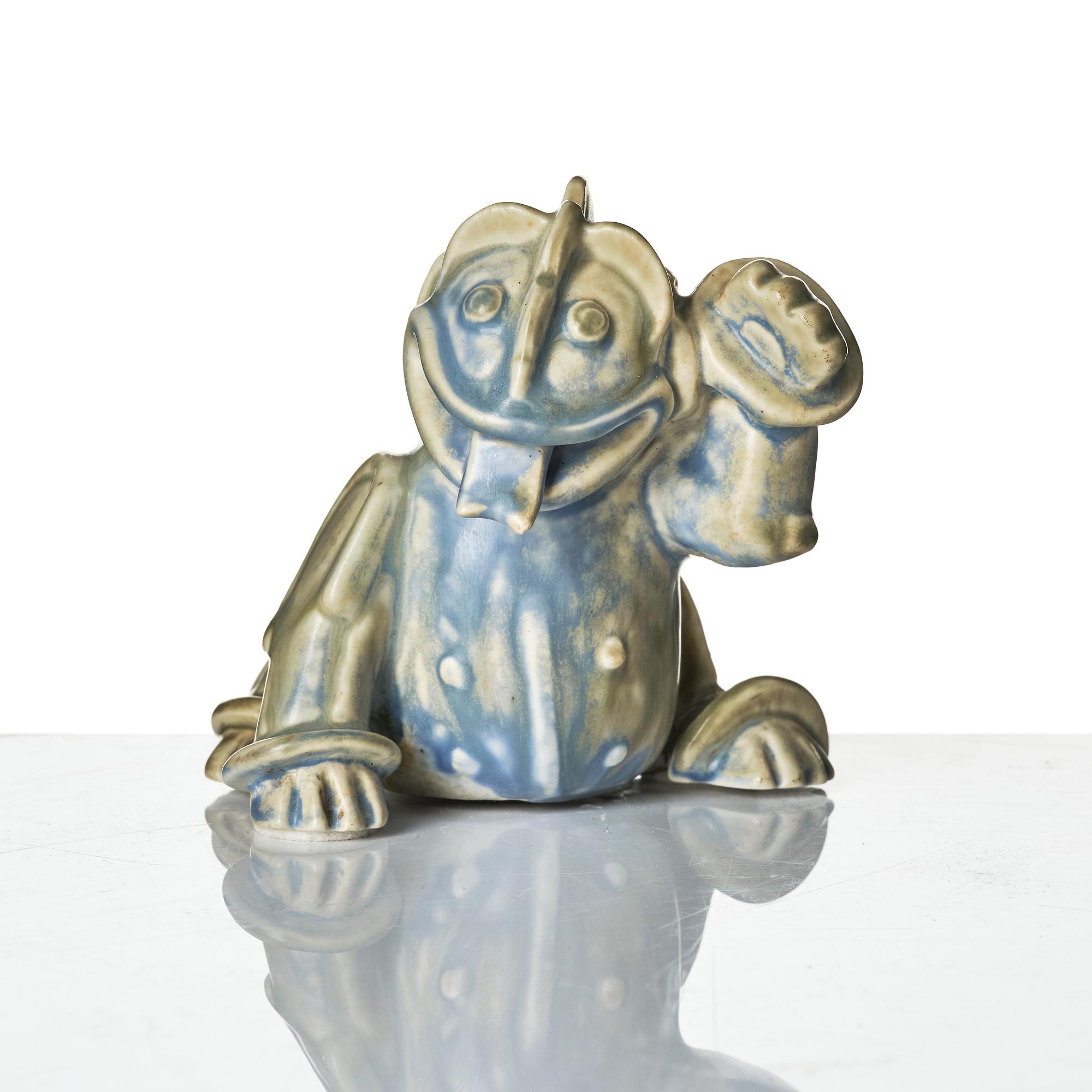 Wilhelm Kåge, two ceramic sculptures av dragons, Gustavsberg, ca 1940.