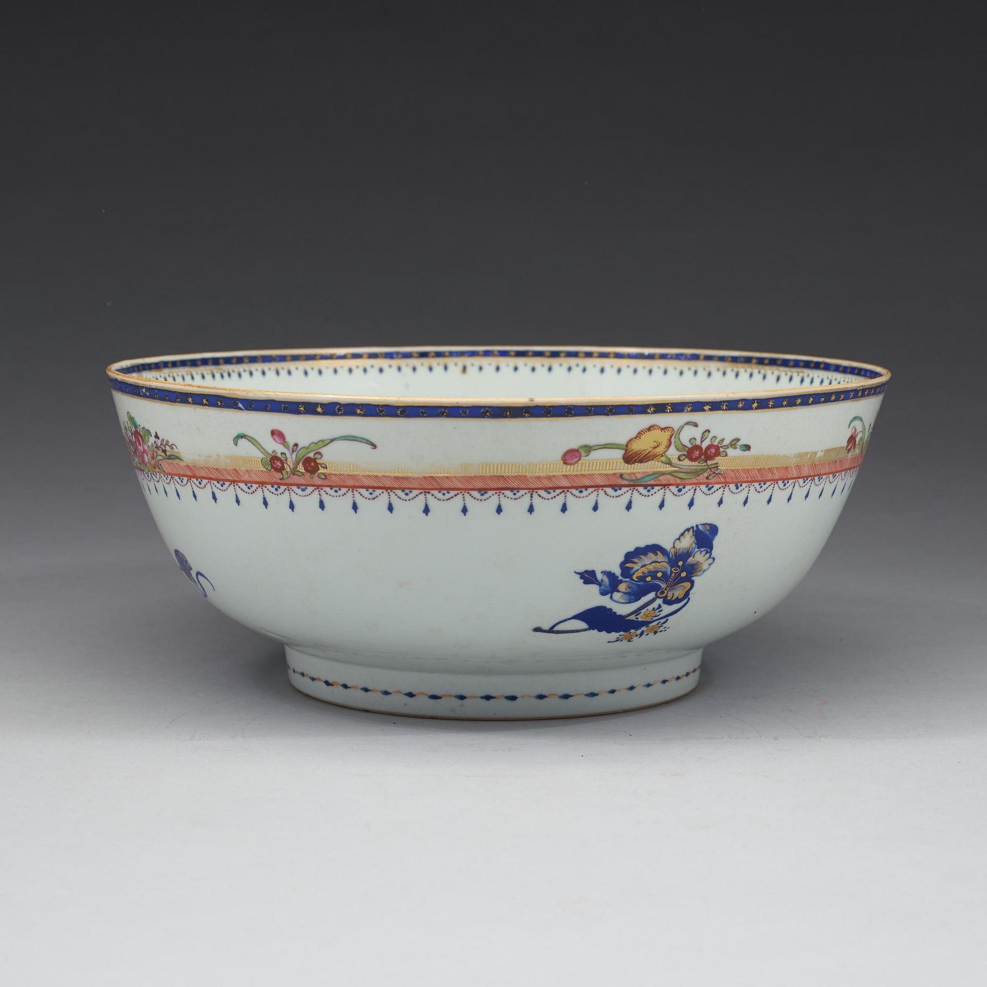 BÅLSKÅL, kompaniporslin. Qingdynasitn, Jiaqing (1796-1820).