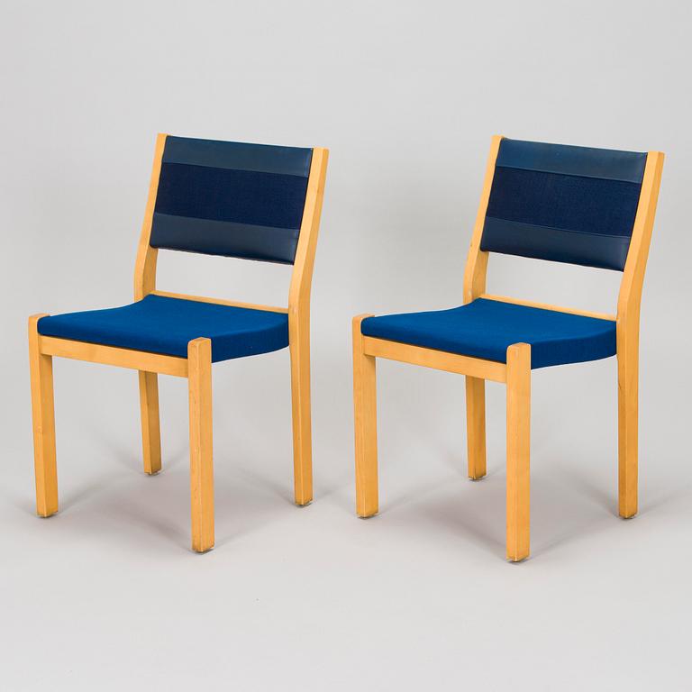 Alvar Aalto,  tuoleja 4, kpl malli 611, Artek, 1900-luvun loppu.